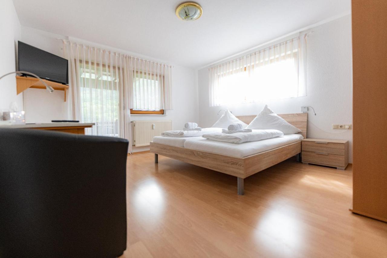 Hotel Gasthof Stern Nusplingen Exterior foto